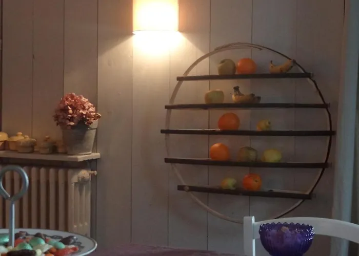 Frivole Bed & Breakfast 3*